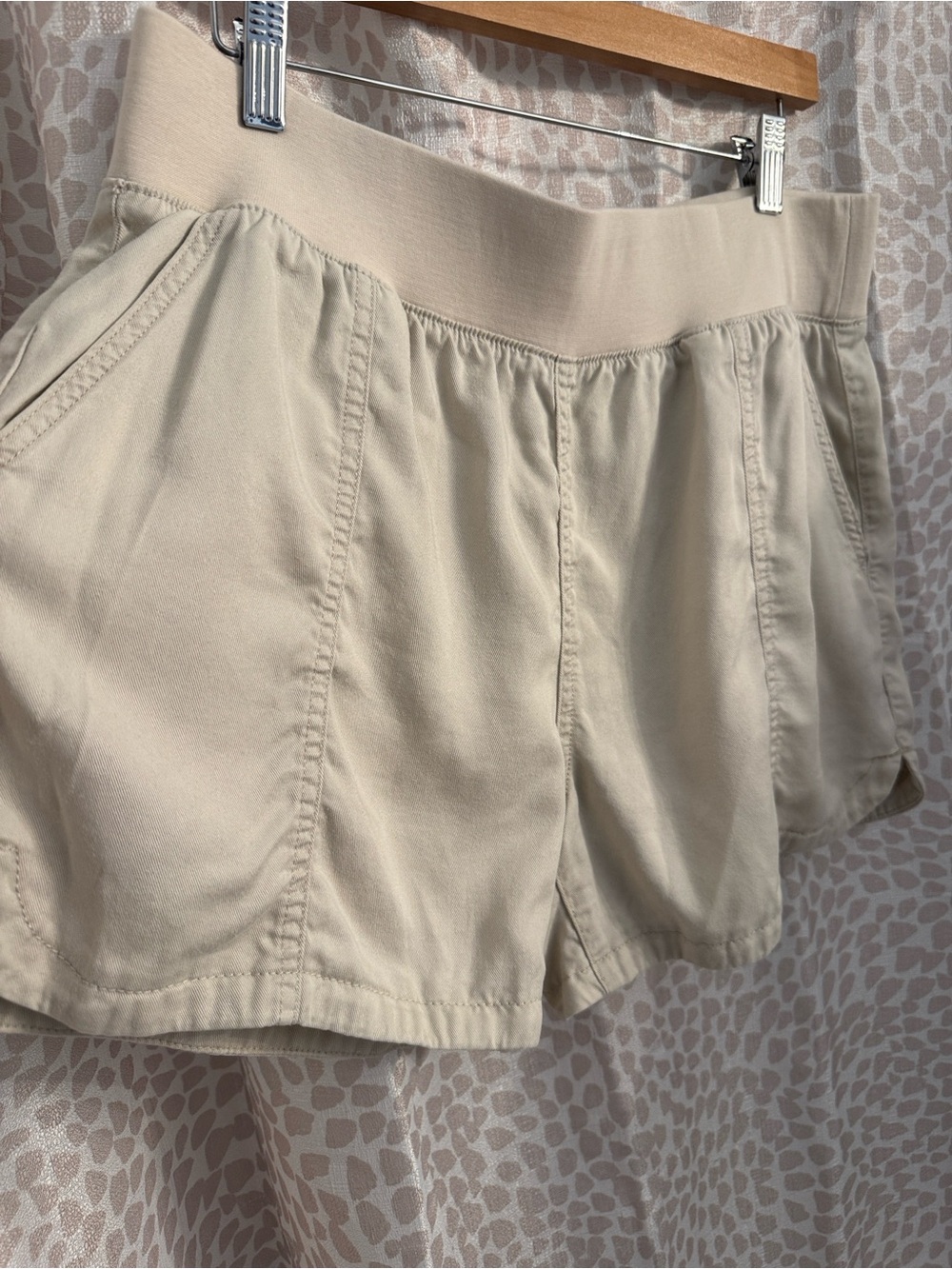 Everyday Women's Athletic Pull-On Shorts — olive green & khaki BUNDLE - Picture 8 of 11